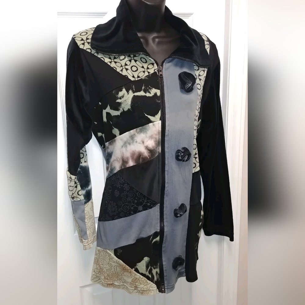 Leopards & Roses jacket - Picture 2 of 11